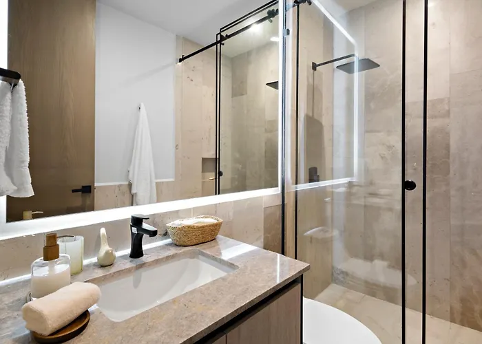 Oceanfront Luxury 2br In Apartment